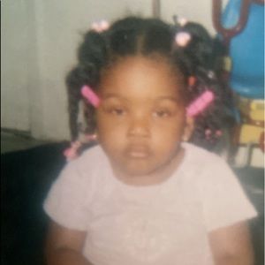 Meet your Posher, Abigail